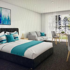 Executive Queen Room